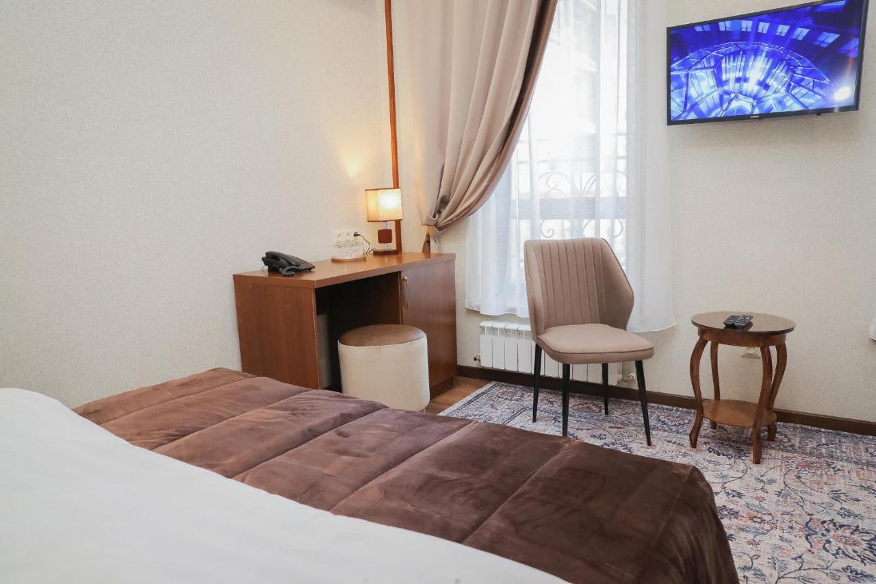 فندق Riviera بيشكيك المظهر الخارجي الصورة